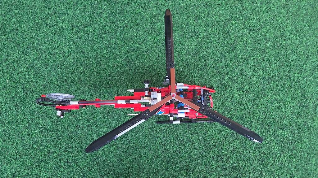 Lego Giocattoli: LEGO Technic, Rescue Helicopter 2011 – Usato da Belp venduto da Yvi76 3