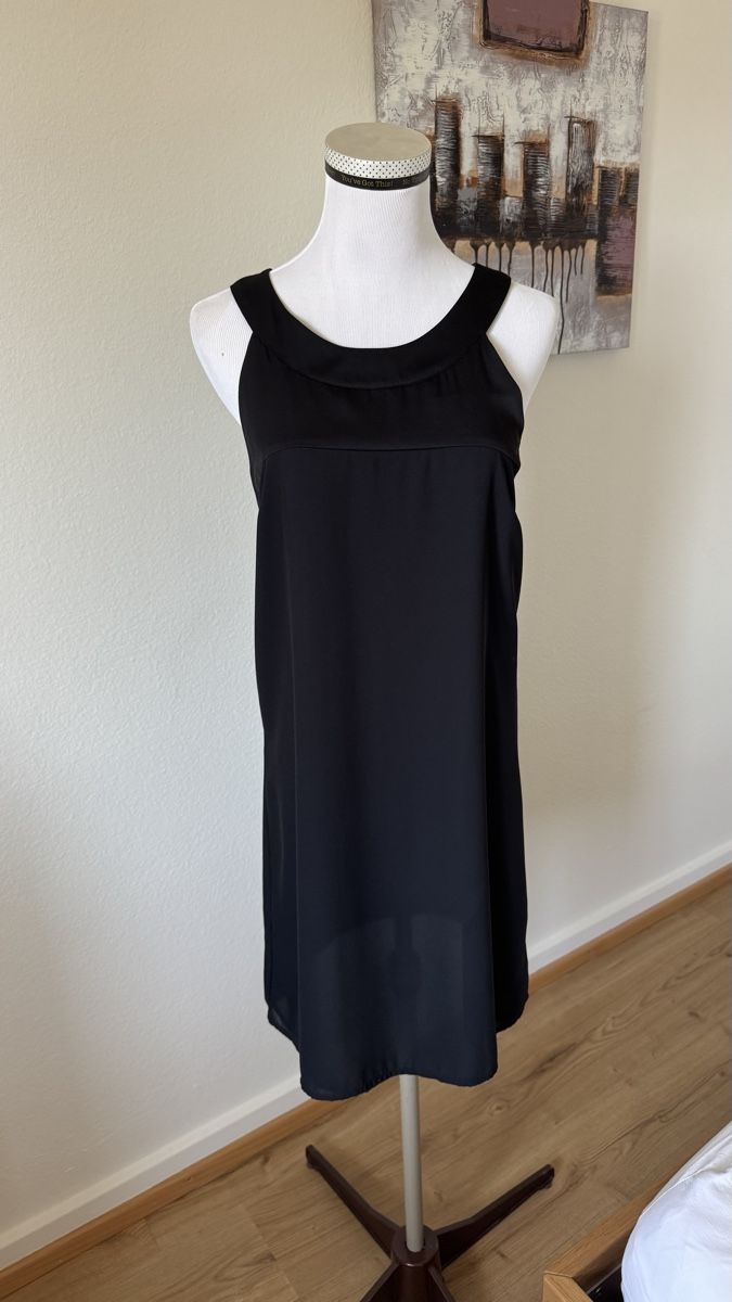 H&M Robes: Festliche Kleid Gr. 38 – Neuf (Voir description) à Schaffhausen par Fixier
