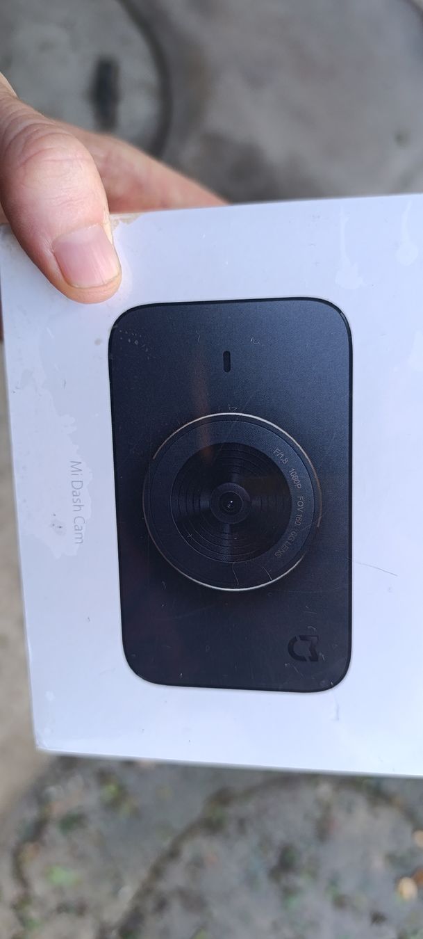 Fotocamera: Mi Dash Cam Modell MJSXJ01YB Originalverpackt – Nuovo e nell'imballaggio originale da Frauenfeld venduto da nad_jlb5