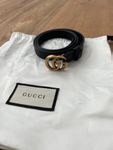 Gucci Ledergürtel mit GG Schnalle, 80 cm