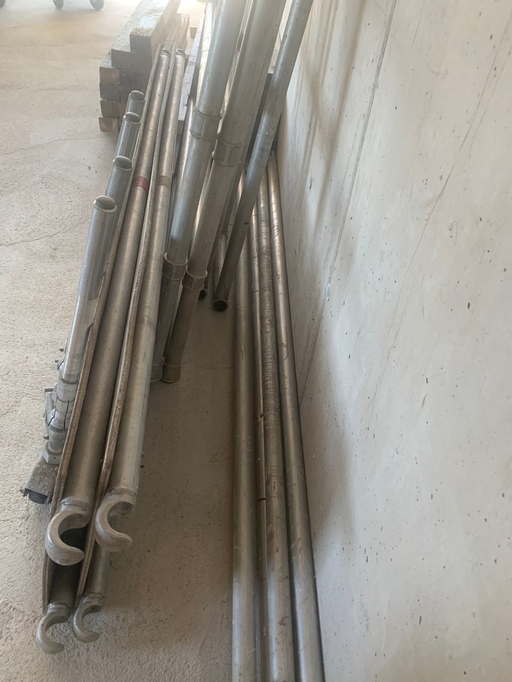 Ponteggi: Baugerüst extra tief: 140 cm – Usato da Baldegg venduto da kuzo1234 3