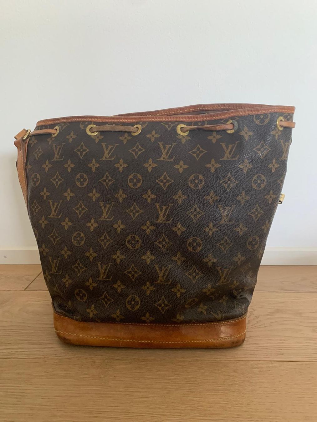 Louis Vuitton Borse da donna: Louis Vuitton Noe Beutel – Usato da Büren an der Aare venduto da Bossli0 1