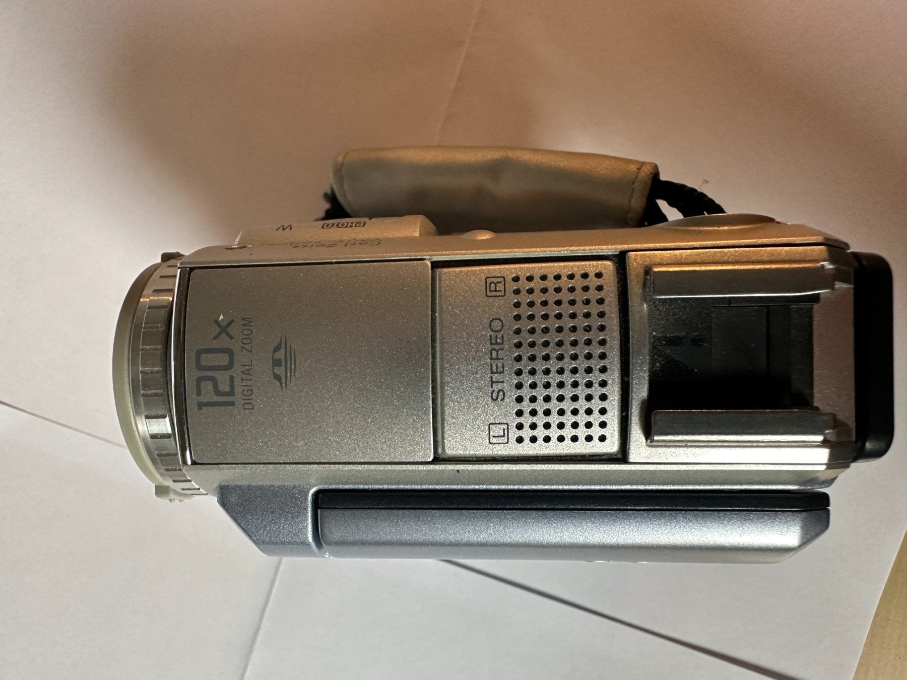 Sony Camcorder: Filmkamera Sony DCR - PC105 E PAL – Gebraucht aus Laupen ZH von Mcafi02 5