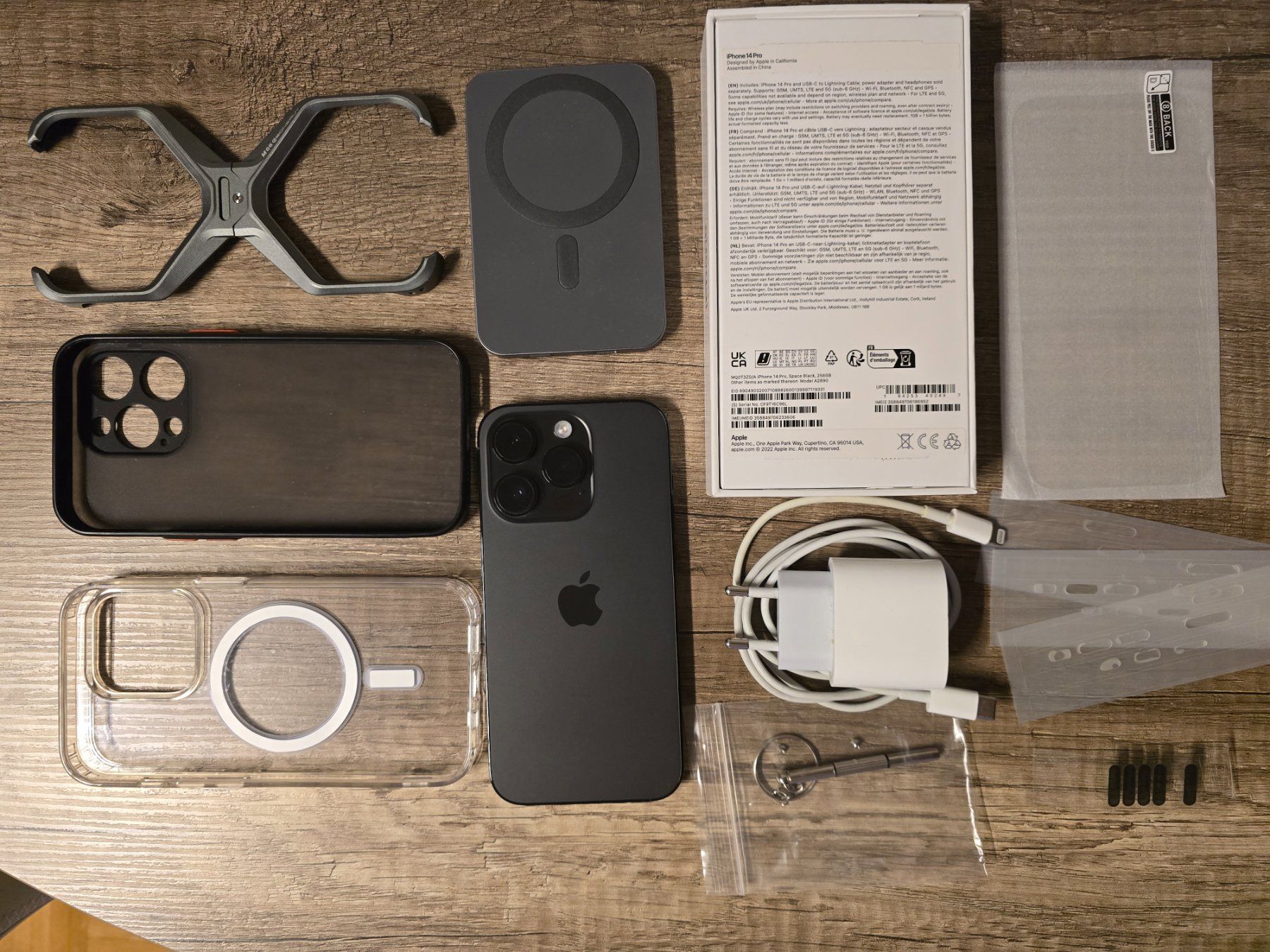 Apple Handys / Smartphones: iPhone 14 Pro 256 GB Schwarz Top Zustan – Gebraucht aus Muttenz von nem_p8sy 1