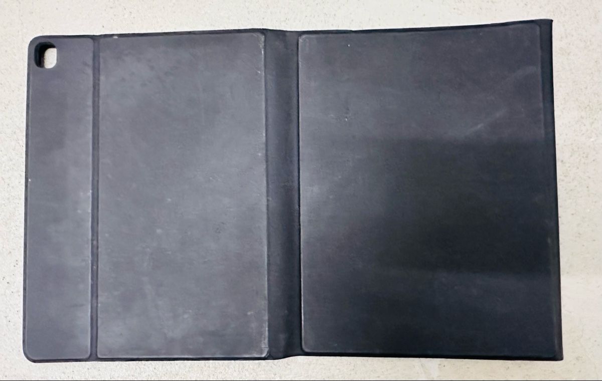 Apple Coques & Sacs: Apple iPad Pro Folio Case – D'occasion à Volketswil par Frenc77 1