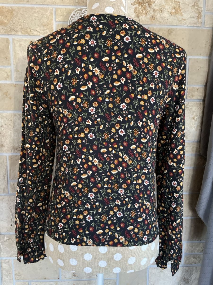 Camicette: Chicoree Bluse, Grösse S, Blumenmuster, Herbst-Look Top! – Usato da Henggart venduto da Engelsi 7