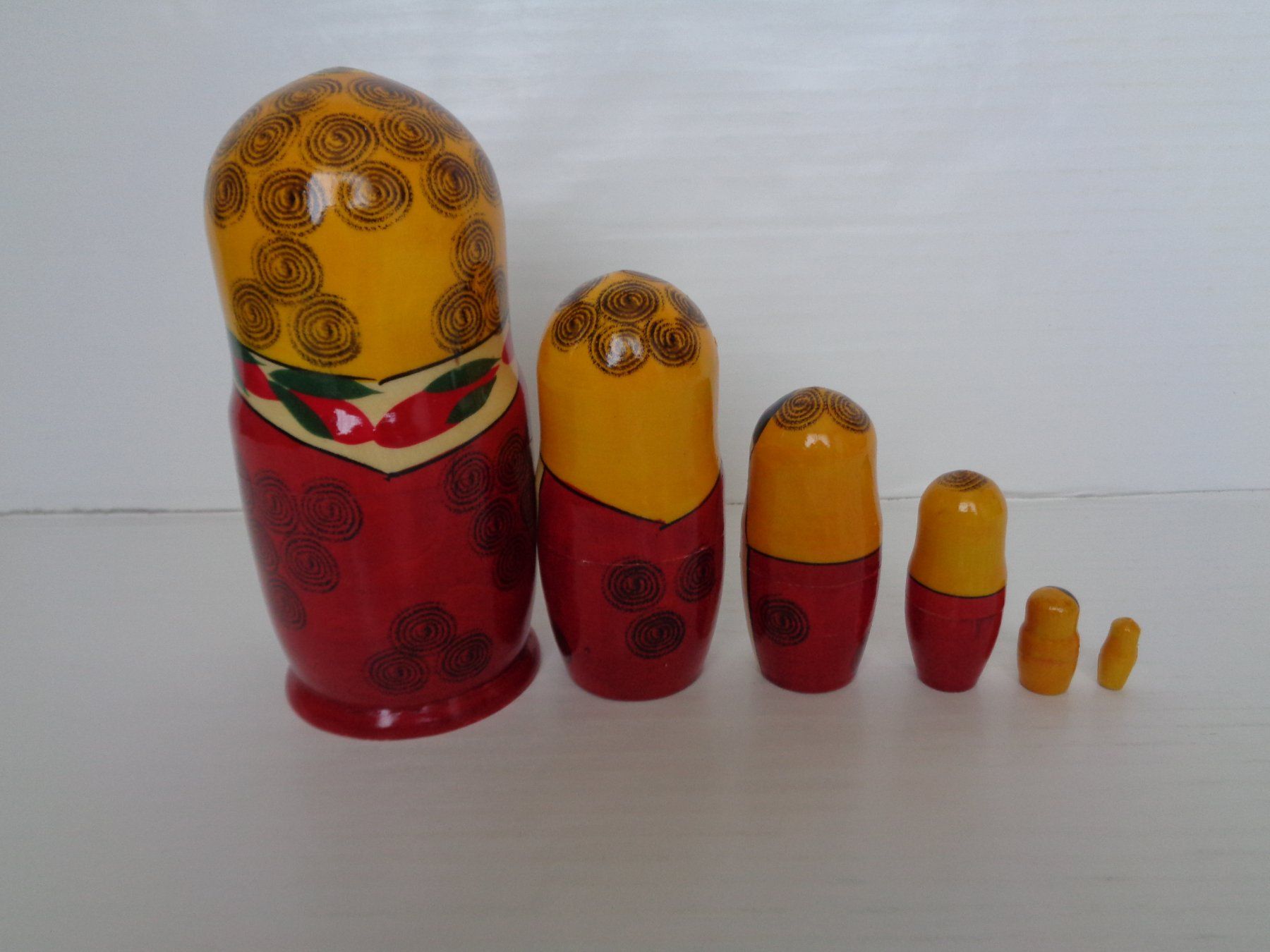 Figurines: Matroschka-Babuschka 6-teilig – D'occasion à Chur par omonia 3