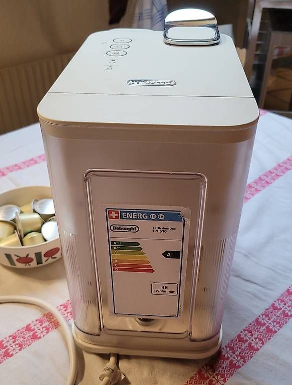 Macchine per caffè & Macchine per espresso: Machine à café Nespresso DeLonghi Lattissima One  – Usato da Belfaux venduto da Sebou2284 1