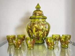 Vintage Bowle + 8 Henkelgläser - olivgrün, floral verziert