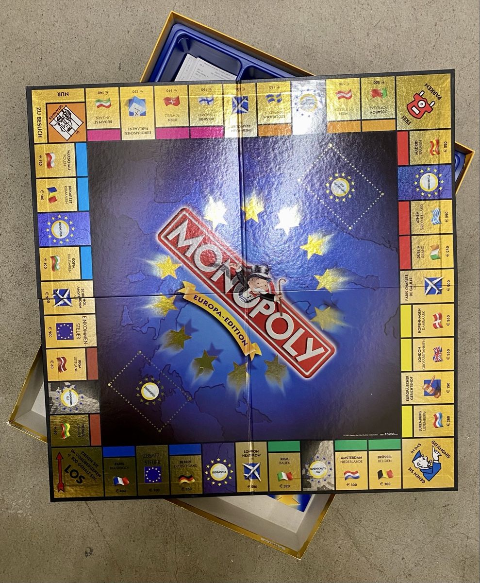 Giochi: Monopoly Europa Edition – Usato da Basel venduto da phidelitas 4