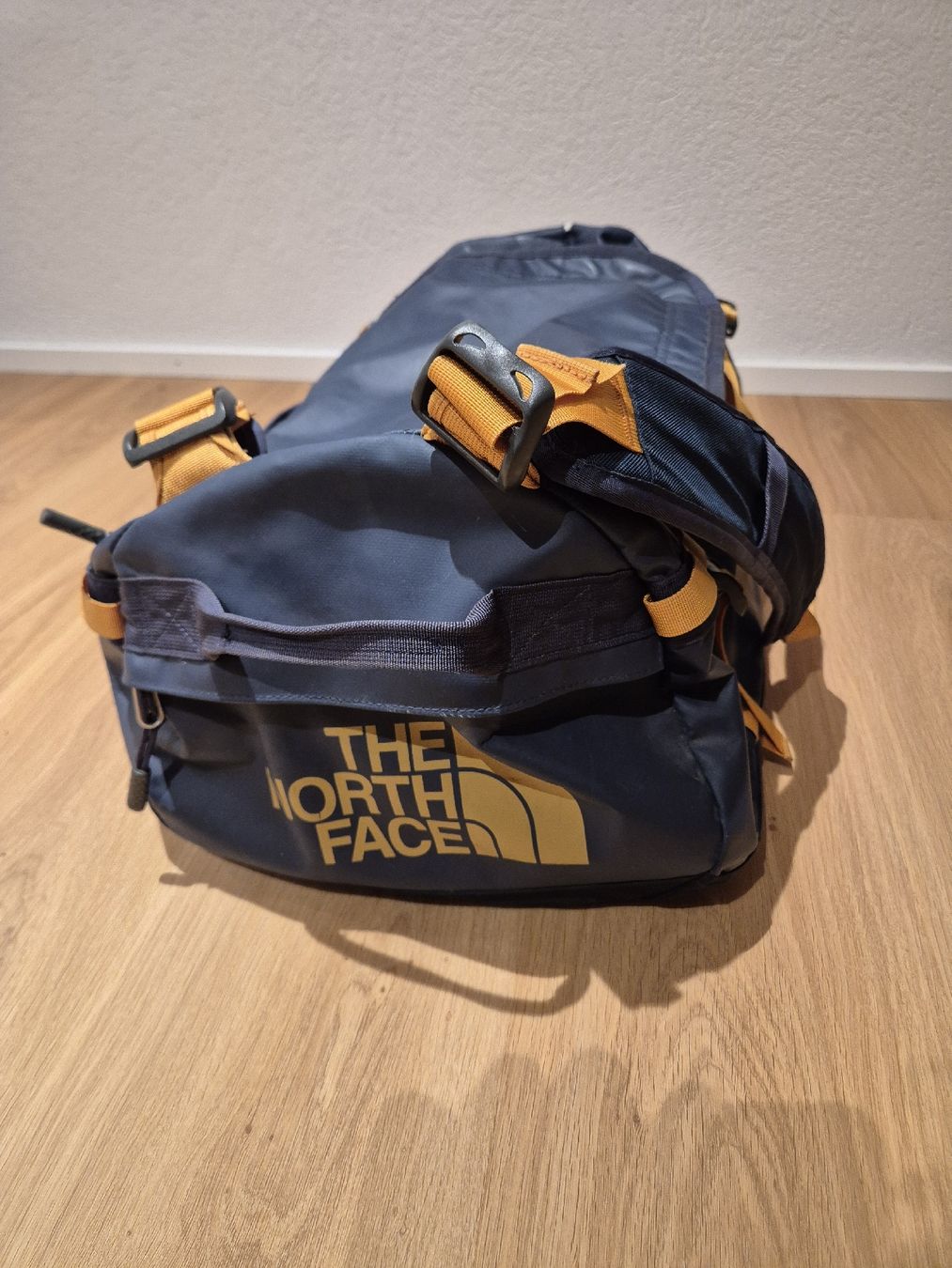 North Face Sacs: North Face Tasche – D'occasion à Burgistein par fahrp