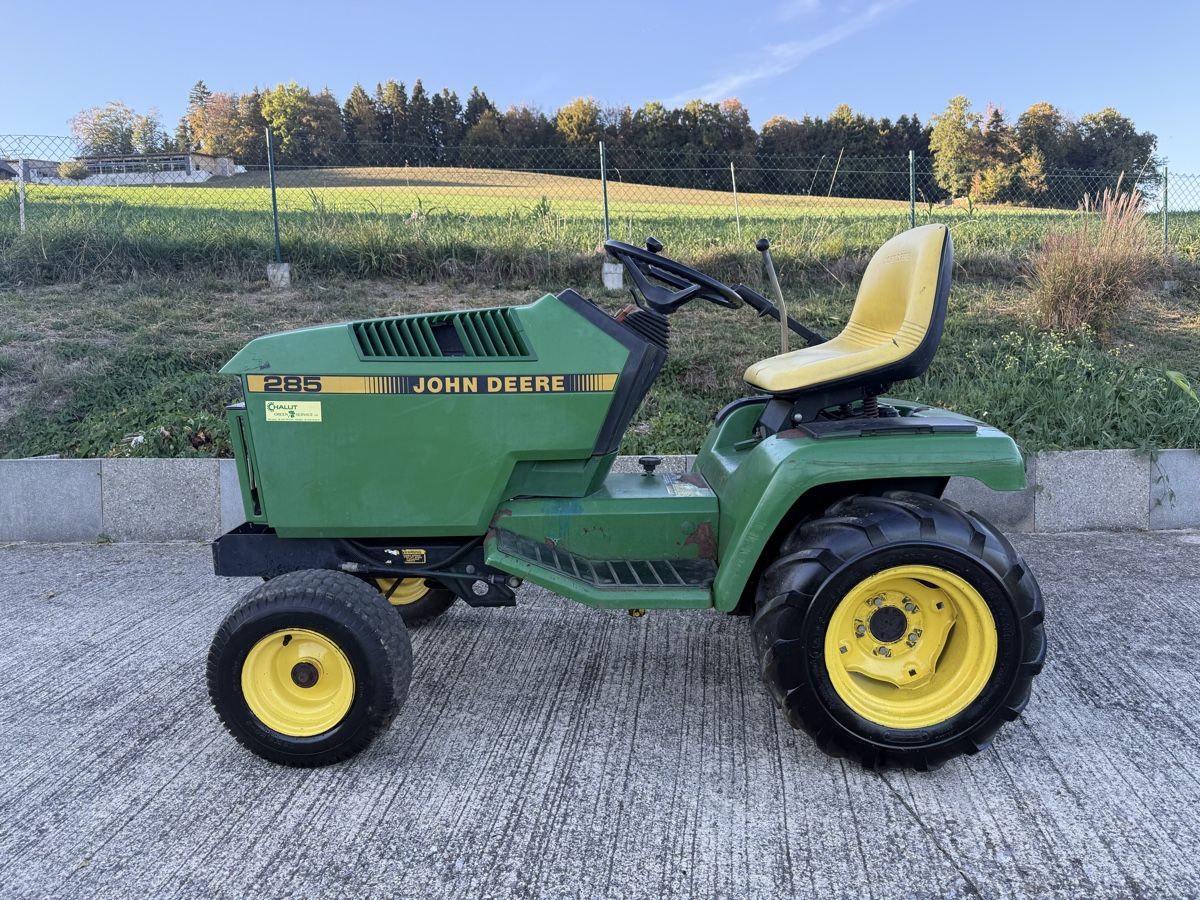 John Deere Trattori: JOHN DEERE 285 Rasentraktor – Usato da Reisiswil venduto da uleibundgut