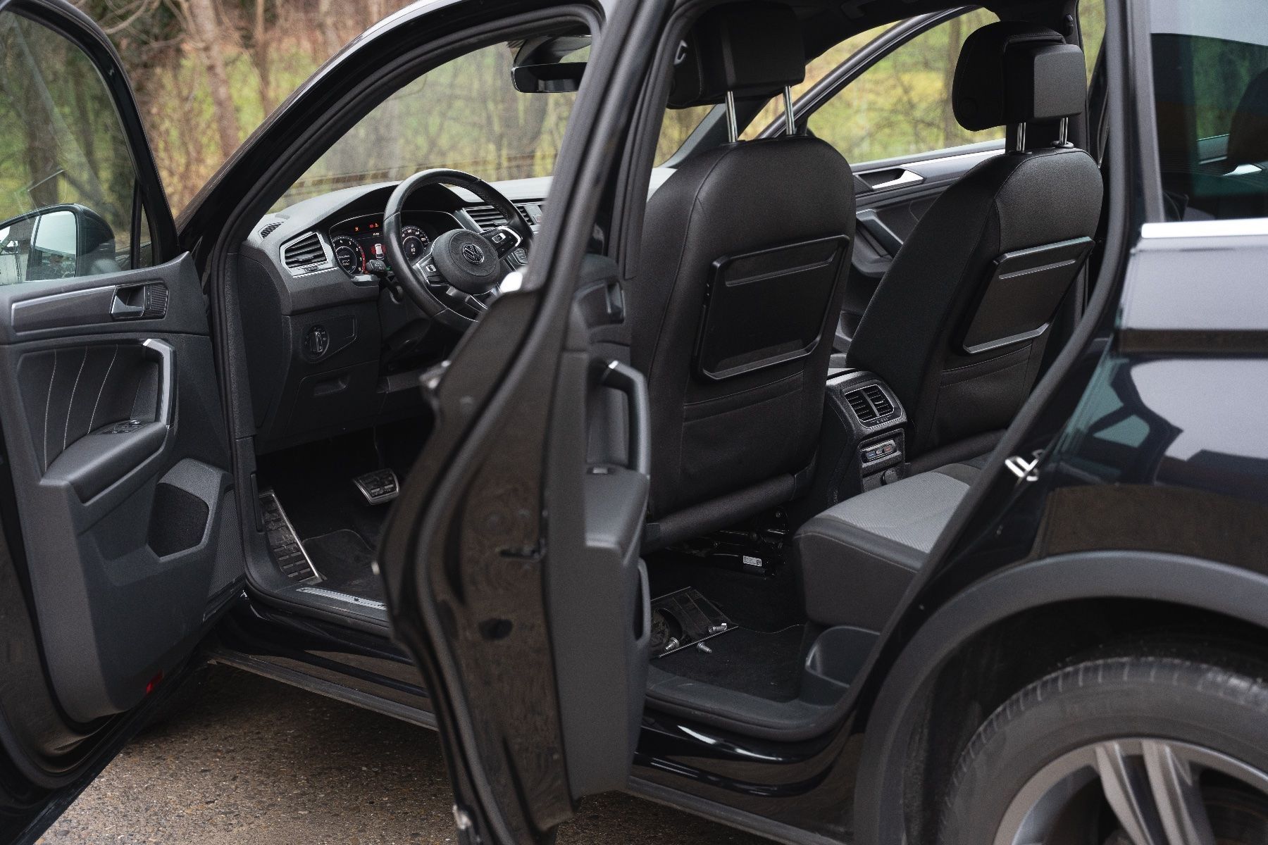 VW Automobili: VW Tiguan 2.0 4m R-Line – Usato da Affeltrangen venduto da AutoZentrumAG 6