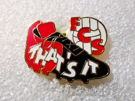 Ansteckpin 32: FCS That's it