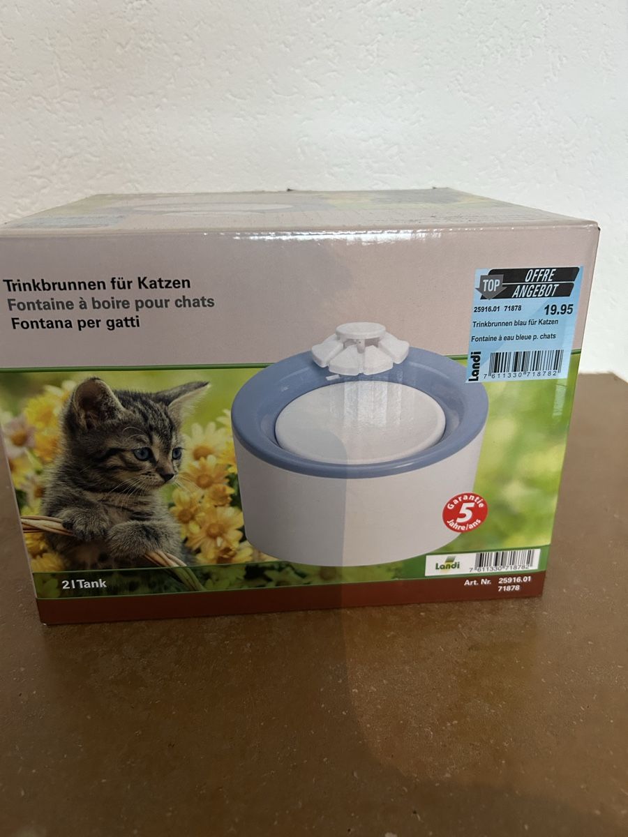 Teiche & Zierbrunnen: Fontaine à eau pour chat – Neu und originalverpackt aus Montsevelier von Batson