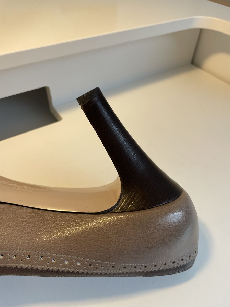 Salvatore Ferragamo Scarpe da donna: Escarpines Ferragamo – Usato da Bassins venduto da oal_q2gl 2