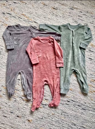 NP:120.- Organic Bio Fresk Baby Strampler mit Füssen 6-12 M