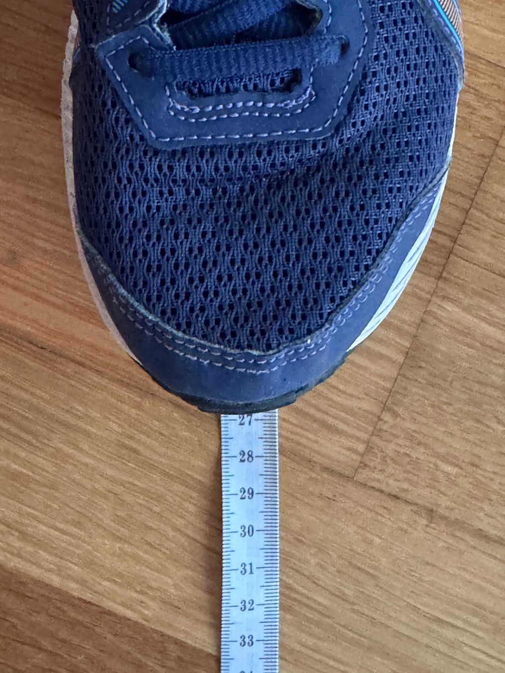 Asics Chaussures hommes: Asics Laufschuhe Gr. 37 – D'occasion à Ostermundigen par Clood 2