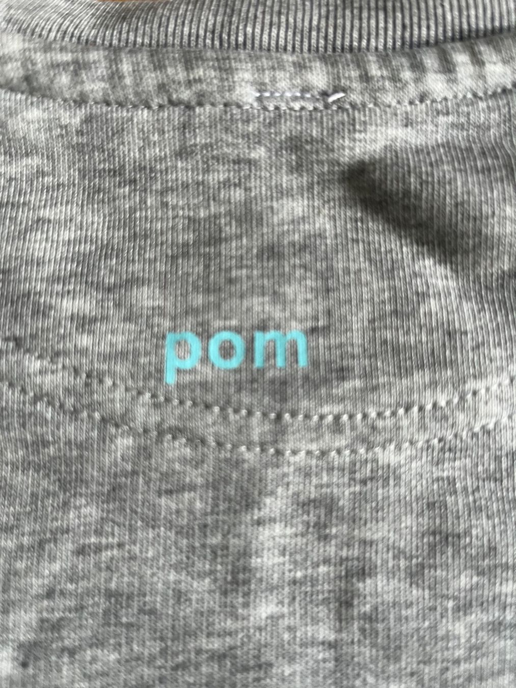 Maglioni & Felpe: Kinderpullover der Marke Pom Berlin – Usato da Zürich venduto da mich008 2