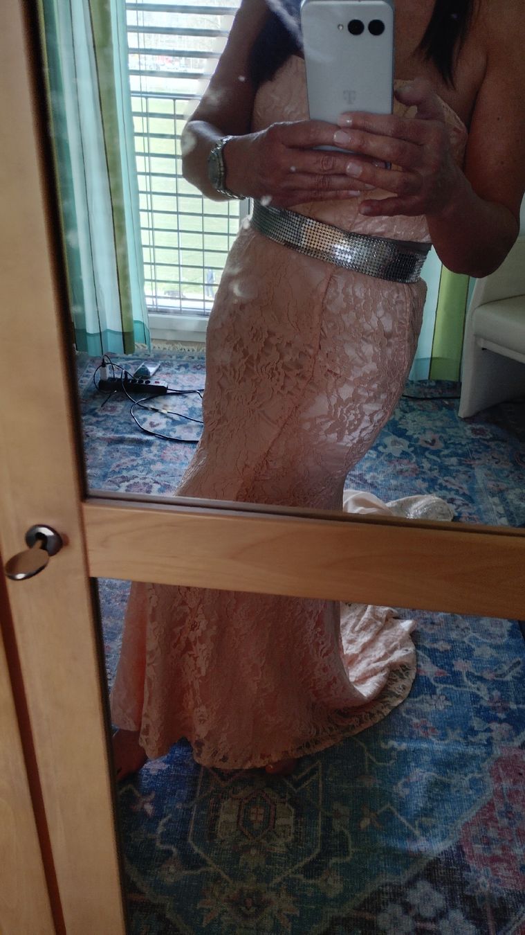 Vestiti: vestito rosa in pizzo – Nuovo (secondo la descrizione) da Spreitenbach venduto da ludwigmaira 4