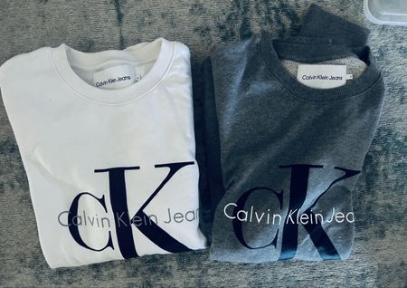 2 x Calvin Klein Jeans Pullover grau & weiss Grösse M