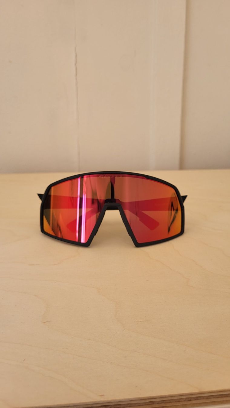 Scott Occhiali & Lenti: Lunettes de soleil SCOTT – Usato da Auvernier venduto da Yncho 2