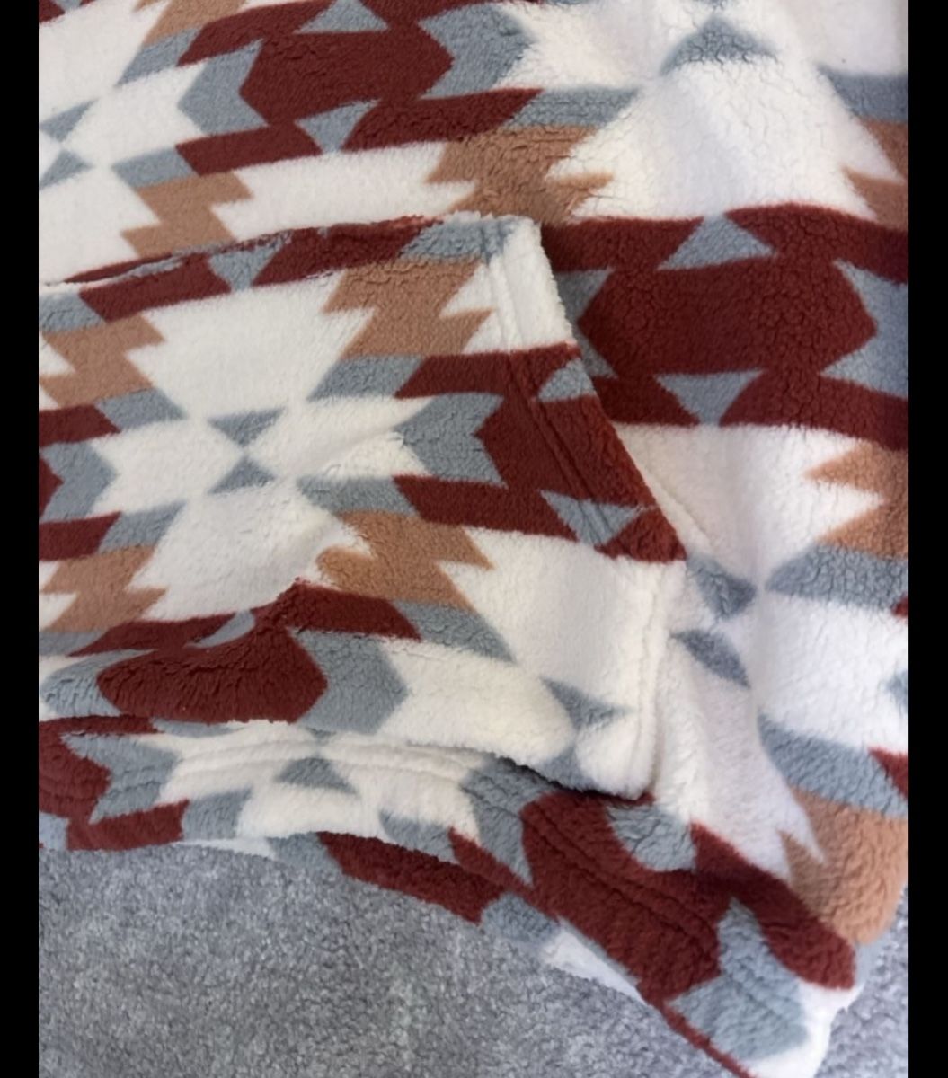Maglioni & Felpe: Fleece Pullover mit Muster Reissverschluss neuwertig Gr L – Nuovo (secondo la descrizione) da Solothurn venduto da Ib1a 3