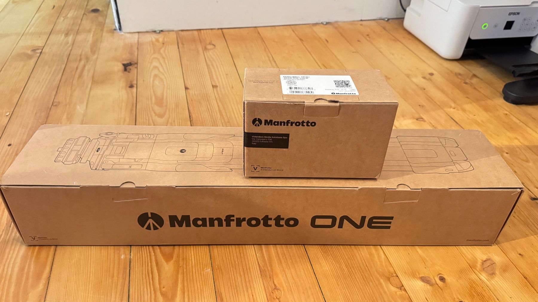 Manfrotto Stative & Köpfe: Manfrotto ONE with  Tripod with Ball Head – Gebraucht aus Buckten von Benjaminbuckten 5