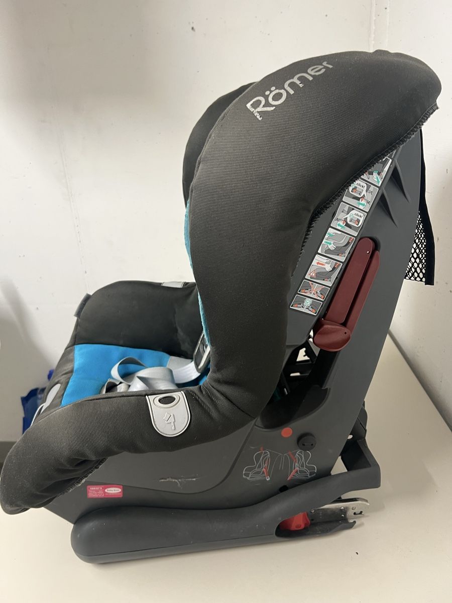 Britax Römer Auto-Kindersitze: Britax Römer Kindersitz  – Gebraucht aus Bülach von vental22 3