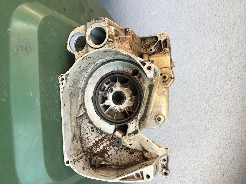 Tankgehäuse für Kettensägen Stihl 038 MS380 MS381 (OEM 11193500852