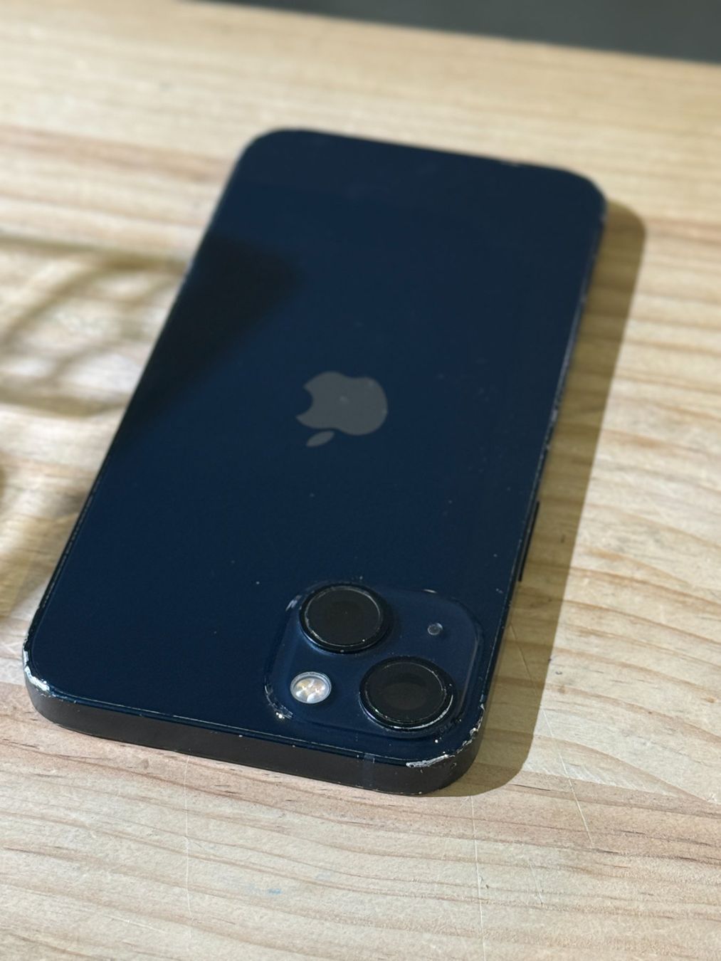 Apple Telefoni cellulari / Smartphones: Châssis Complet iPhone 13 - Connecteur de Charge + Batterie – Usato da Morges venduto da DA-repa 3