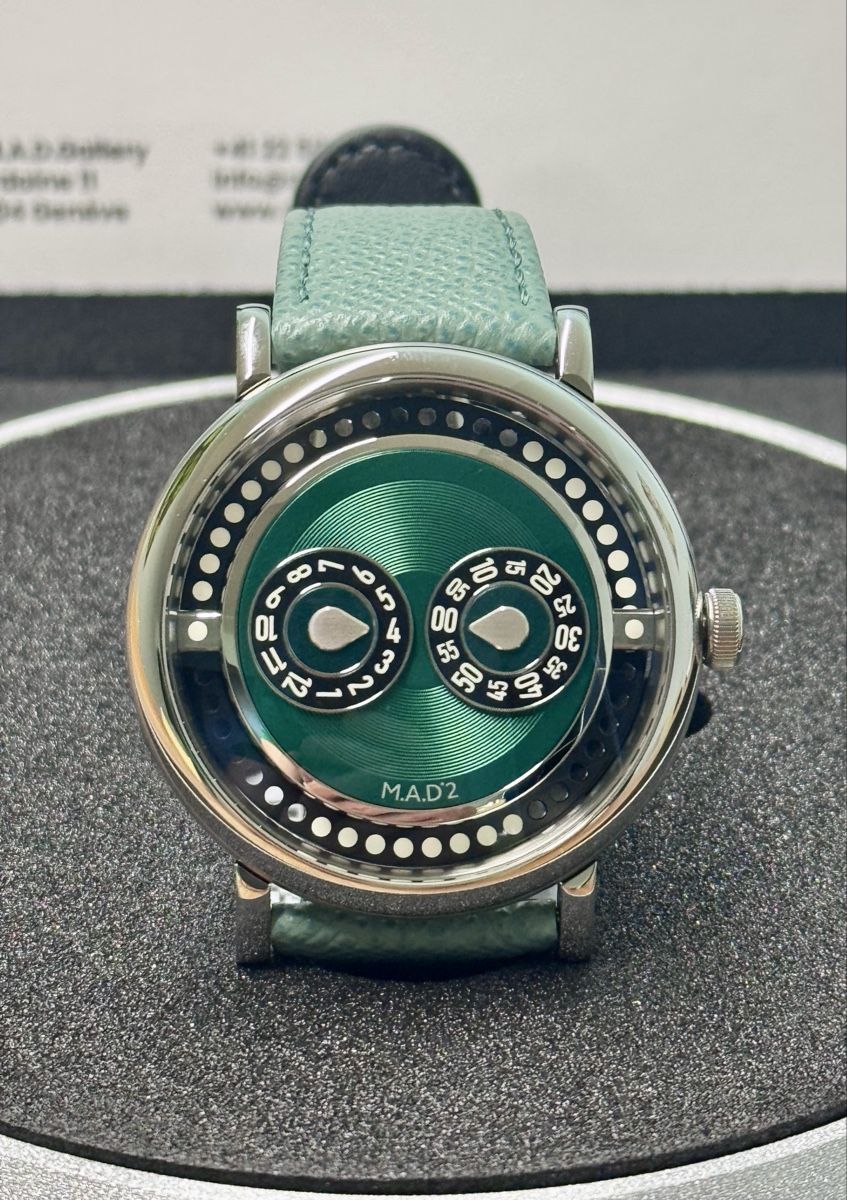 MB&F Orologi: MB&F M.A.D.2 Green 2025 Full Set – Nuovo (secondo la descrizione) da Horgen venduto da Maccers1000