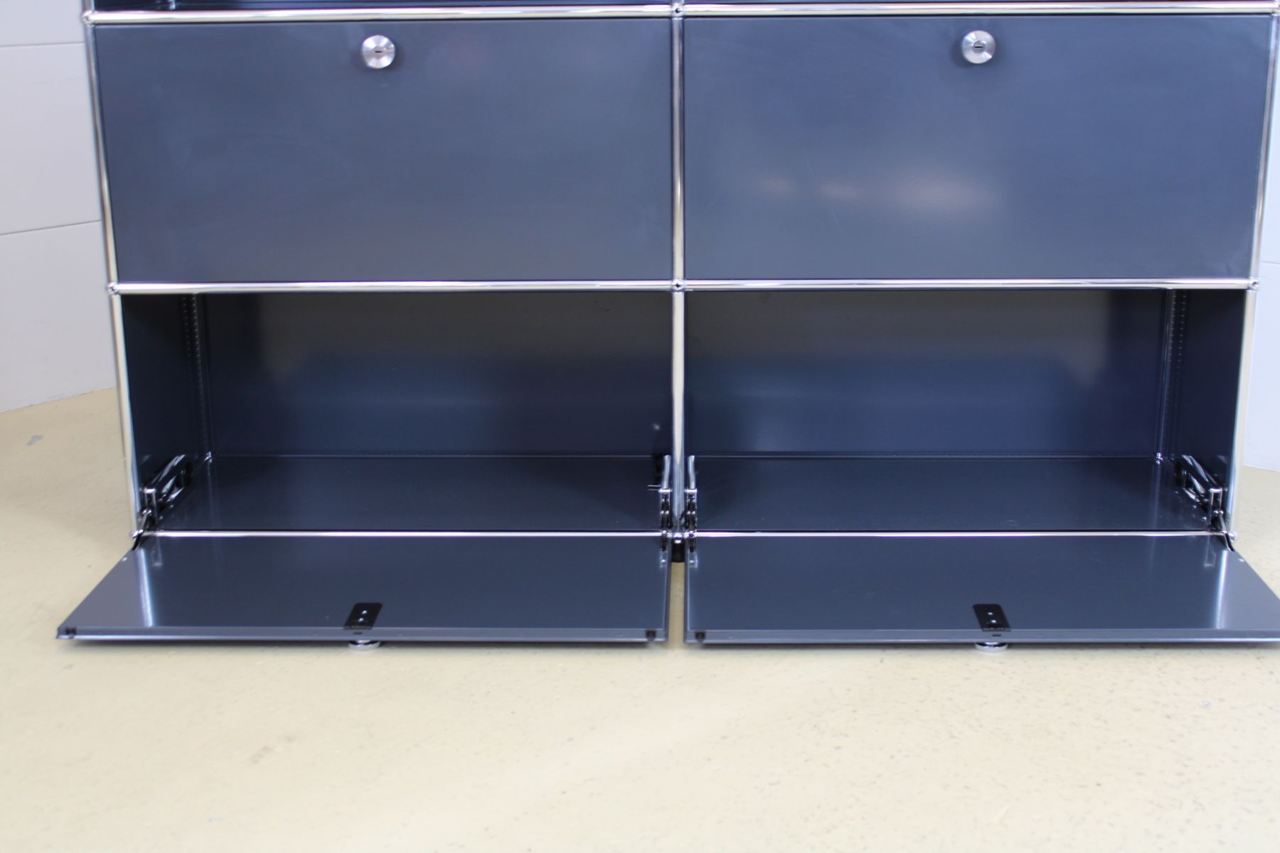 USM Kommoden: USM Sideboard, Lieferung möglich – Gebraucht aus Meinisberg von atelier_TILIJA 2