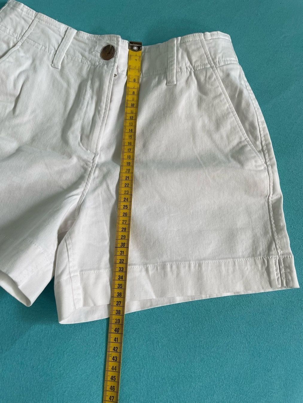 H&M Hosen: H&M Shorts 2 Stück – Gebraucht aus Basel von Robyn20 7