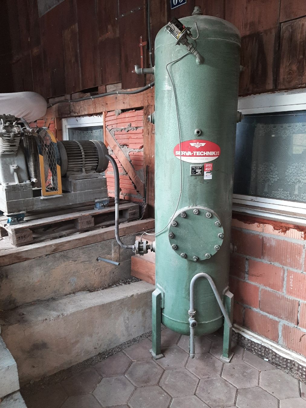 Compressori: Kompressor Burckhardt CN3 mit Serva Kessel  – Usato da Oberhof venduto da mat_7vbb 6
