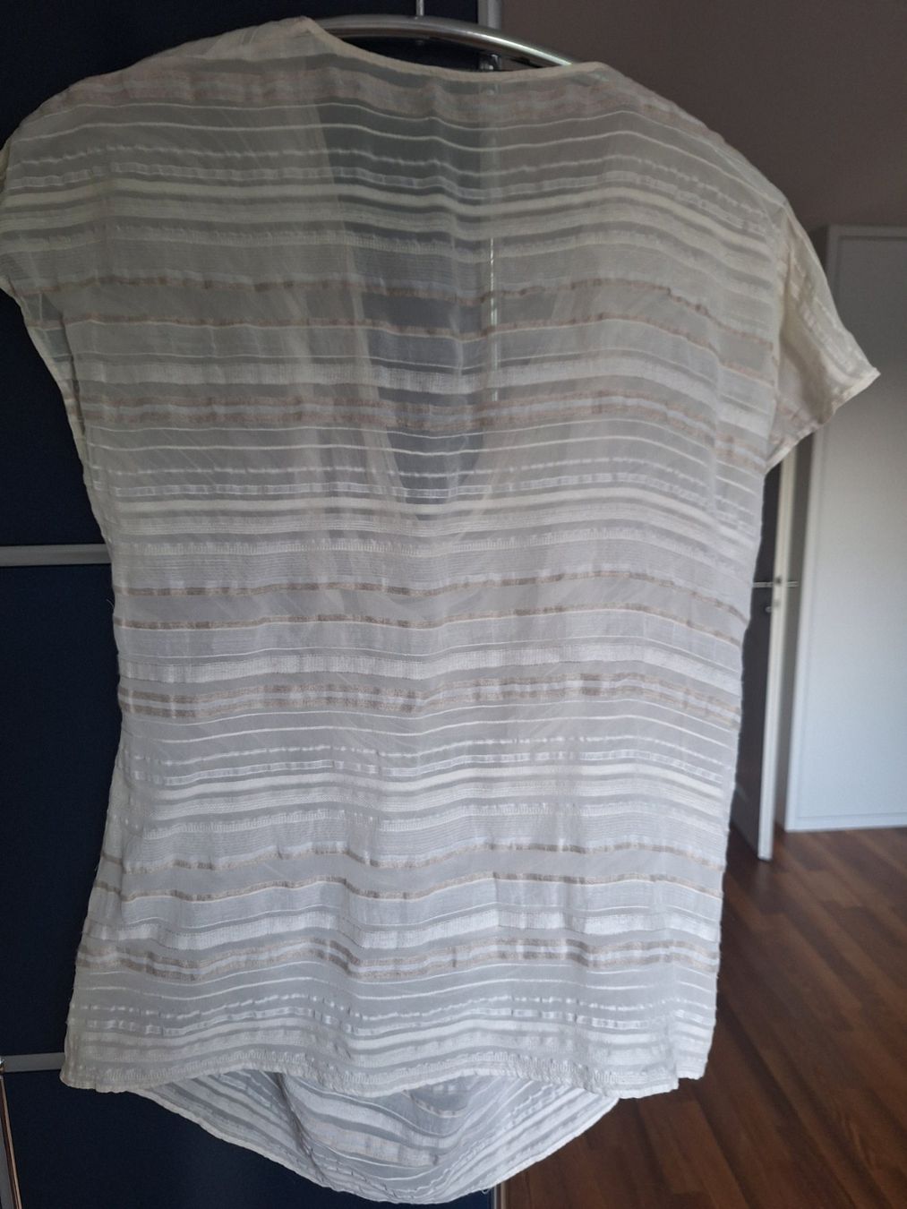 Hugo Boss Camicette: Sommerbluse Hugo Boss 36-38 – Usato da Herrliberg venduto da linavogt 2