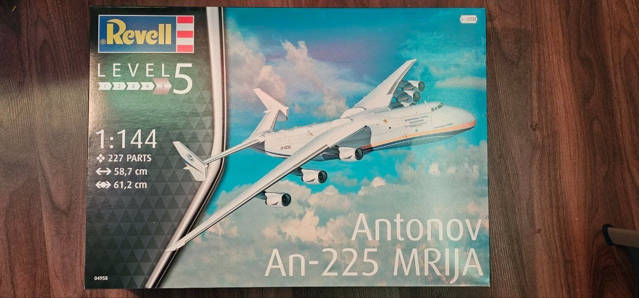 Revell Kit di modellismo & Modellini statici: Revell Modellbausatz "Antonov" – Nuovo e nell'imballaggio originale da Muttenz venduto da Mammeli2000