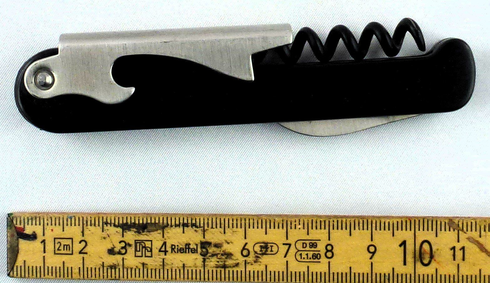 Apribottiglie & Tappi per chiusura: Flaschenöffner Schwarz – Usato da Murgenthal venduto da B.StM 1