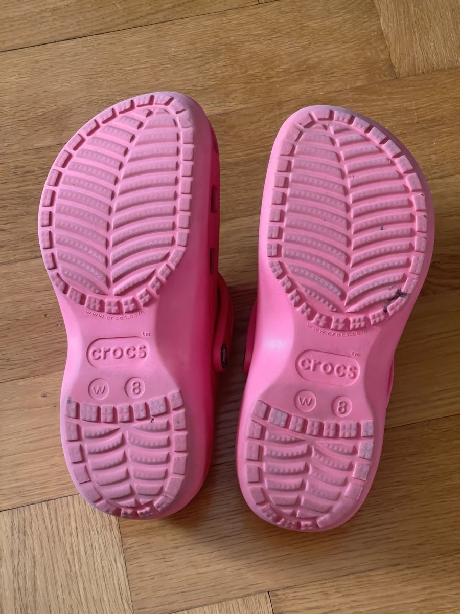 Crocs Chaussures hommes: Crocs pink W8 38-39 – D'occasion à La Tour-de-Peilz par Simone_ 2
