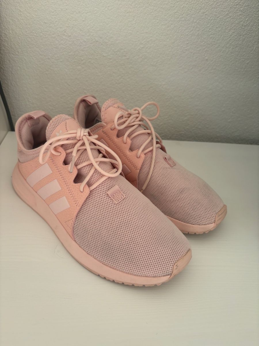 Adidas Damenschuhe: Adidas Sneakers Rosa Grösse 40 – Gebraucht aus Bern von Janina.Leandra 1