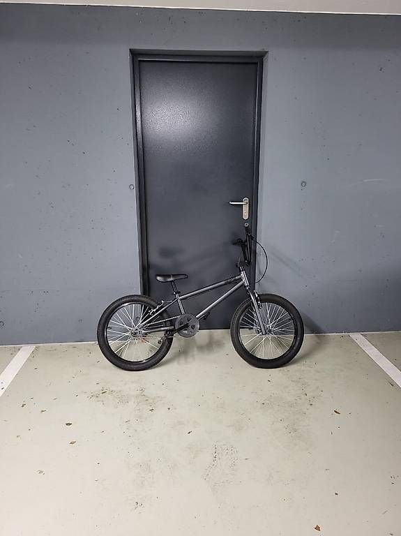 Decathlon Vélos: Bicicletta BMX B'Twin WIPE 20" Decathlon – D'occasion à Mendrisio par ste_7sqp 3