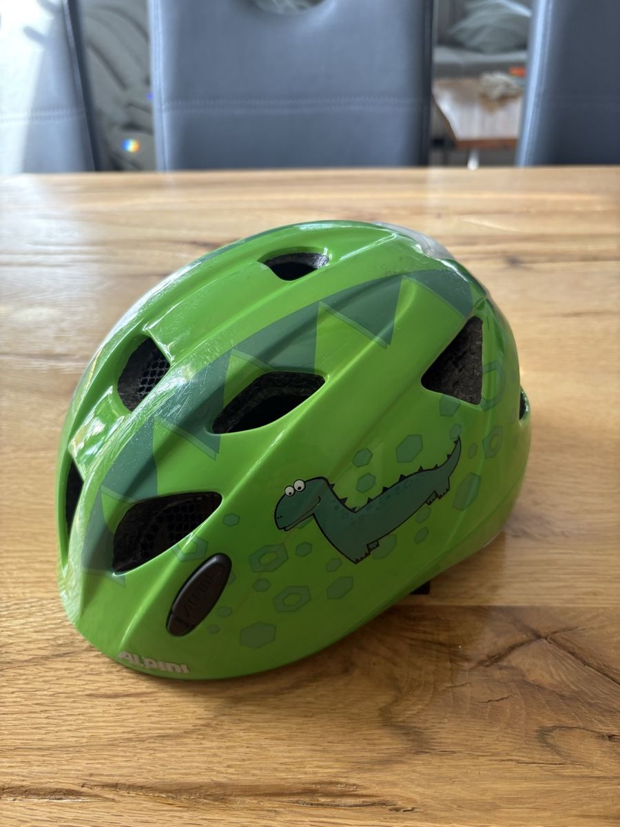 Caschi: Alpina Kinderhelm – Usato da Möhlin venduto da Nilo9013