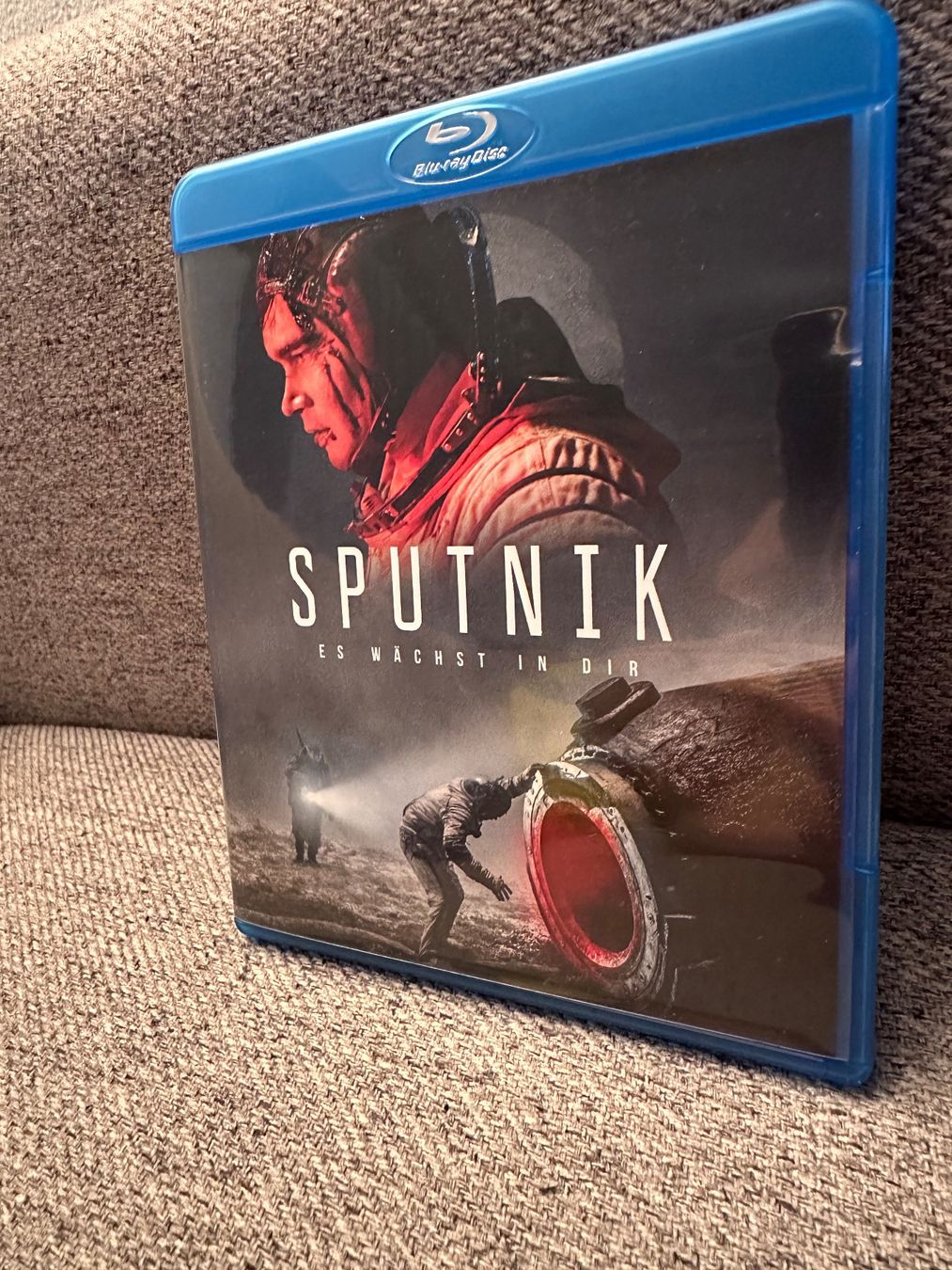 Tutti i DVDs: Sputnik - es wächst in dir (Blu-ray) – Usato da Langenthal venduto da beli-1980