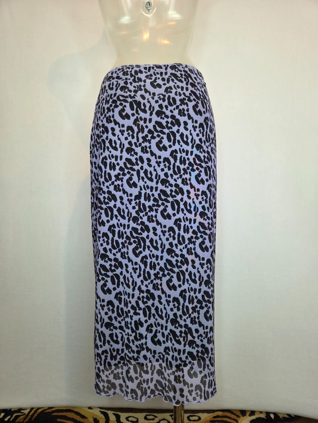 Monki Gonne: Monki Leopard Mesh Skirt – Usato da Bern venduto da -Aniko- 2
