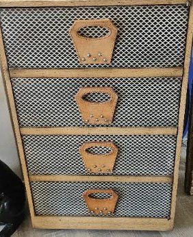 Cassapanche: Malle en bois et cuir – Usato da Etoy venduto da eme_c8rt