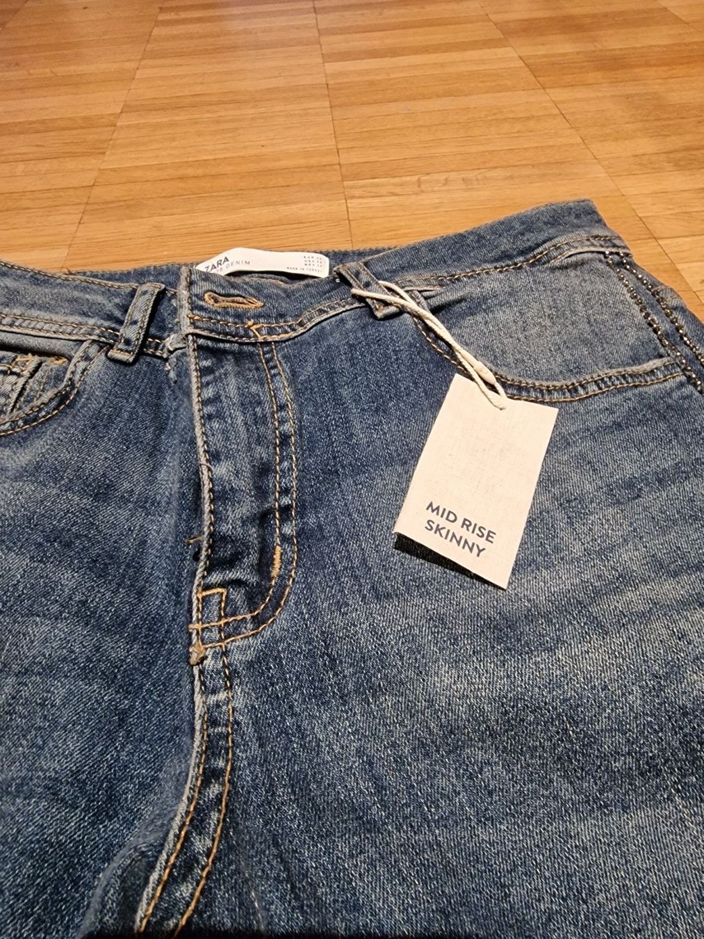 Zara Jeans: Zara Jeans – Nuovo e nell'imballaggio originale da Laufenburg venduto da may_r2st 3