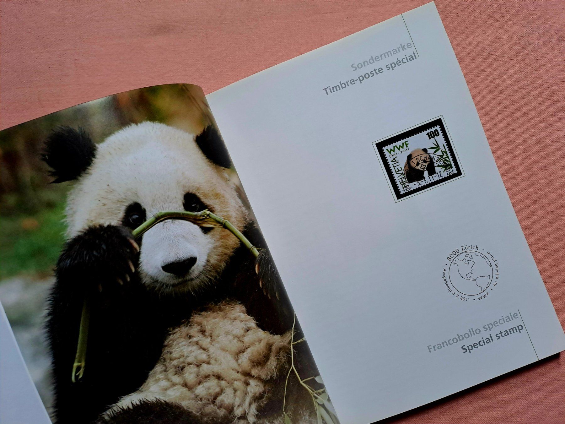 Tutti i francobolli: Original Jahrbuch Briefmarken CH Post 2011 Halbmondstempel – Usato da Ostermundigen venduto da pedru8 2