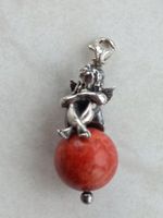 Engel Schmuck Anhänger Silber 925, geschwärzt Mit Koralle.