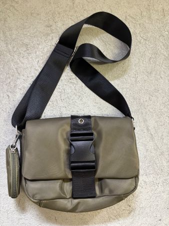 Umhängetasche bpc Bonprix khaki grün