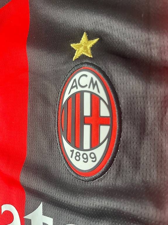 Leibchen & Hosen: AC Milan Trikot – Gebraucht aus Ittigen von tij_dvs7 2